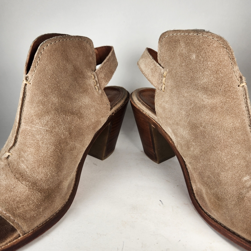 FRYE Women's Courtney Sandal Size 8.5 Taupe Suede Open Toe Sling Back Shoe - Picture 13 of 13